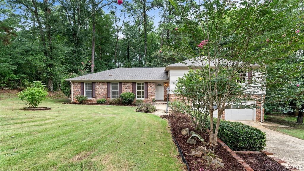 4122 Brookhill, Tuscaloosa, AL 35404