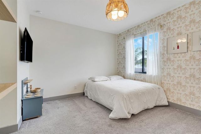 10595 S Lago Vista Circle, Parkland, FL 33076