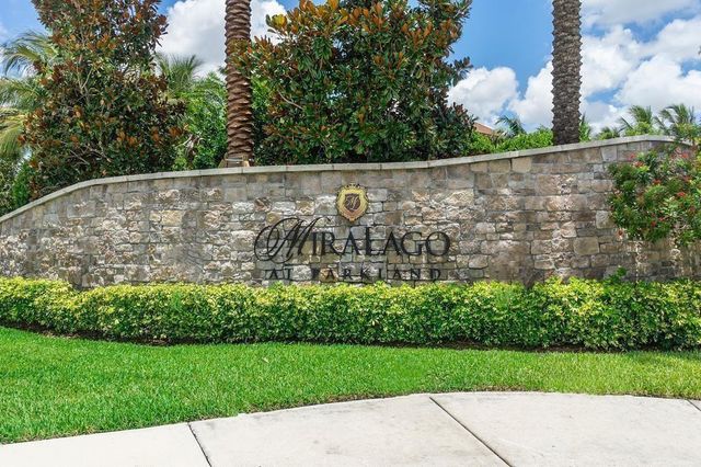 10595 S Lago Vista Circle, Parkland, FL 33076