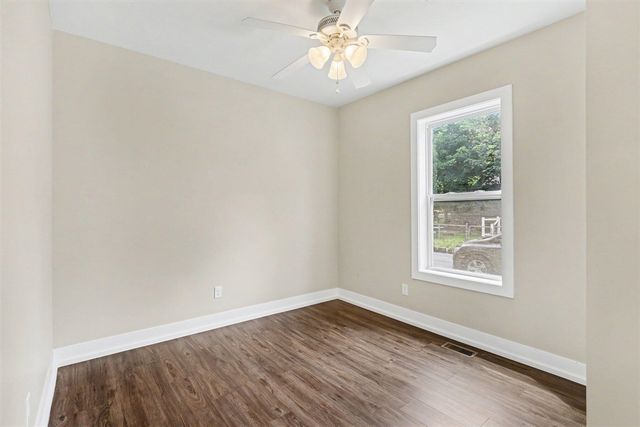 143 S State Street, Zeeland, MI 49464