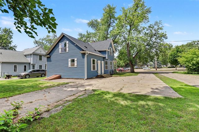 143 S State Street, Zeeland, MI 49464
