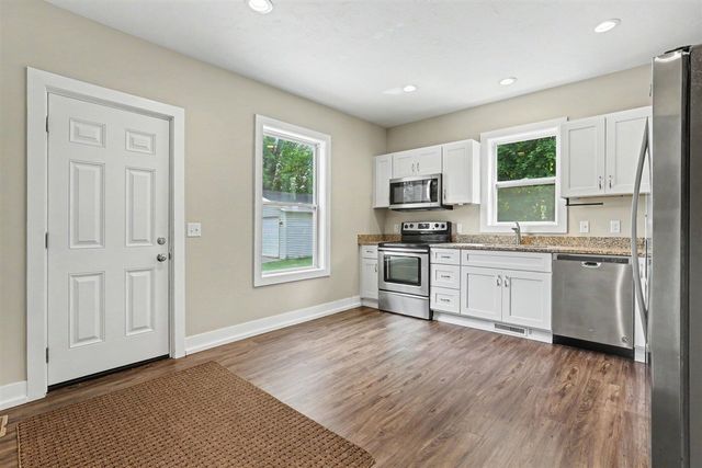 143 S State Street, Zeeland, MI 49464