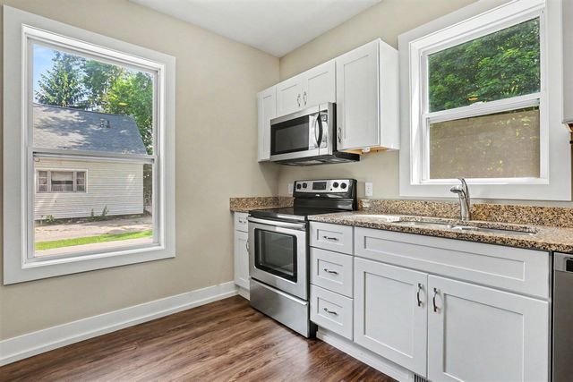 143 S State Street, Zeeland, MI 49464