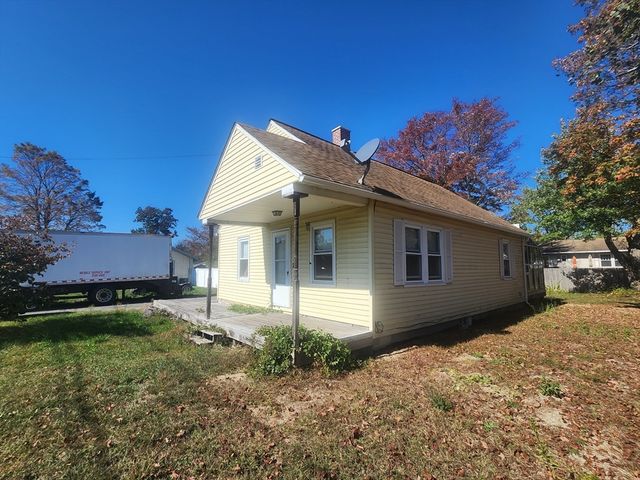 2 Alice St, Montague, MA 01376