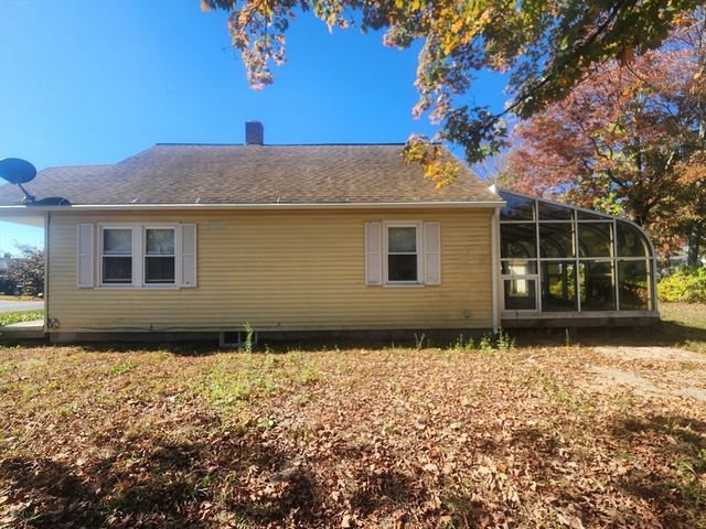 2 Alice St, Montague, MA 01376