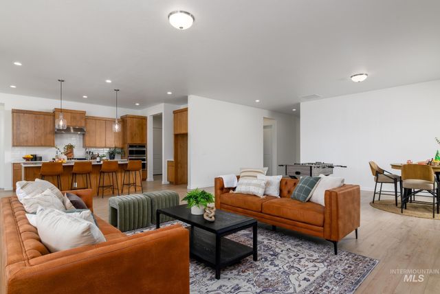 1101 N Bellingrath Ave, Middleton, ID 83644