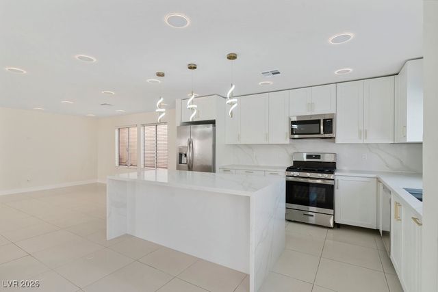 7820 Millhopper Avenue, Las Vegas, NV 89128