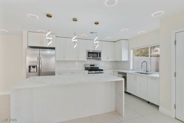 7820 Millhopper Avenue, Las Vegas, NV 89128