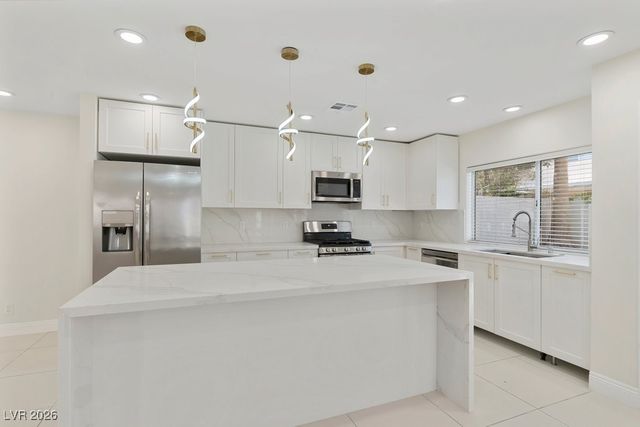 7820 Millhopper Avenue, Las Vegas, NV 89128