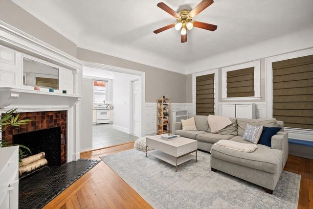 259 Beacon Street 23, Boston, MA 02116