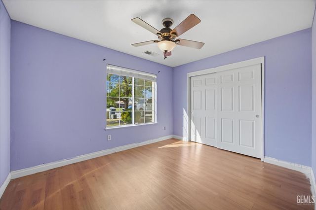 2914 Tar Springs Avenue, Bakersfield, CA 93313