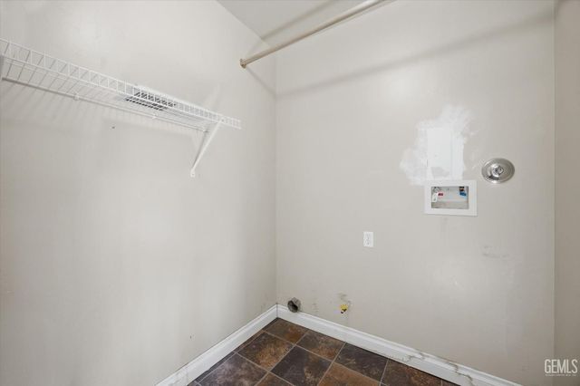 2914 Tar Springs Avenue, Bakersfield, CA 93313