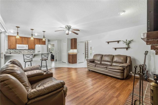 9308 65TH AVENUE E, Bradenton, FL 34202