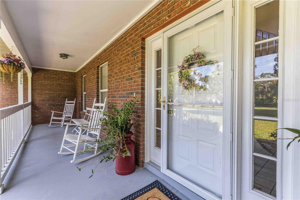 Image 4 of property listing at 9308 65TH AVENUE E, Bradenton, FL 34202