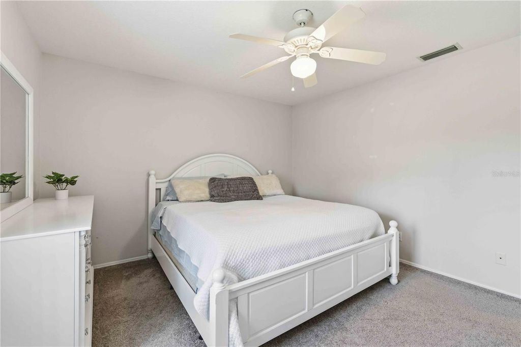 Image 33 of property listing at 9308 65TH AVENUE E, Bradenton, FL 34202