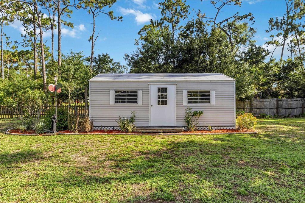 Image 36 of property listing at 9308 65TH AVENUE E, Bradenton, FL 34202