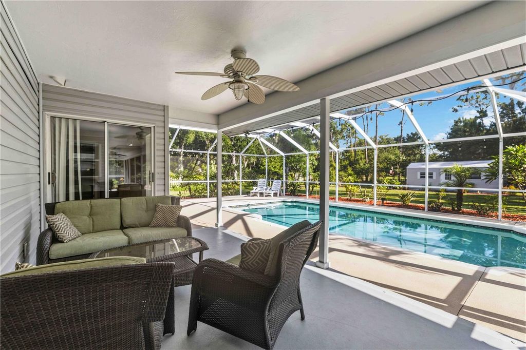 Image 39 of property listing at 9308 65TH AVENUE E, Bradenton, FL 34202