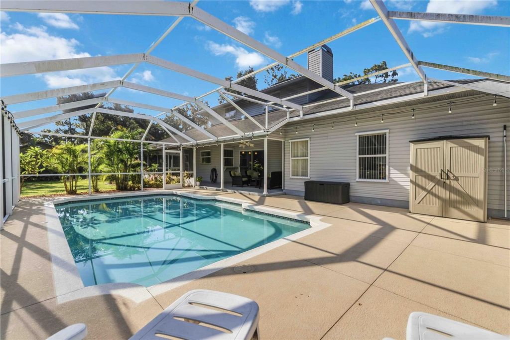 Image 41 of property listing at 9308 65TH AVENUE E, Bradenton, FL 34202