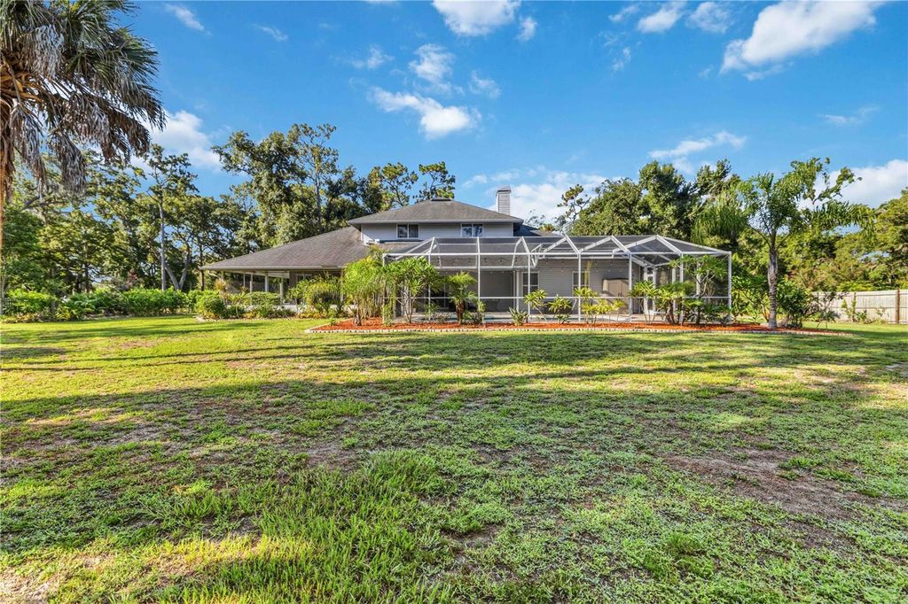 Image 42 of property listing at 9308 65TH AVENUE E, Bradenton, FL 34202