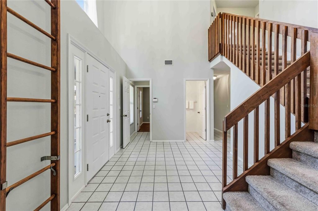 Image 6 of property listing at 9308 65TH AVENUE E, Bradenton, FL 34202