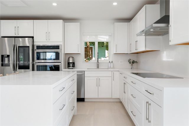 240 Mohawk St, Islamorada, FL 33070