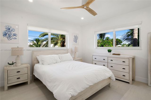 240 Mohawk St, Islamorada, FL 33070