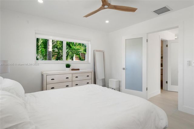 240 Mohawk St, Islamorada, FL 33070