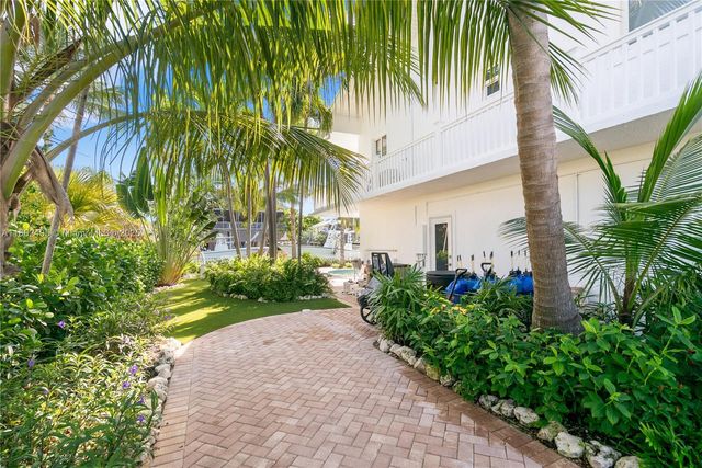 240 Mohawk St, Islamorada, FL 33070