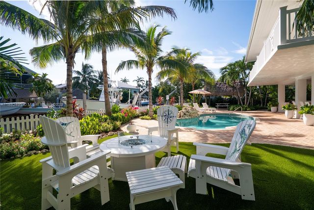 240 Mohawk St, Islamorada, FL 33070