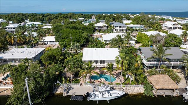 240 Mohawk St, Islamorada, FL 33070