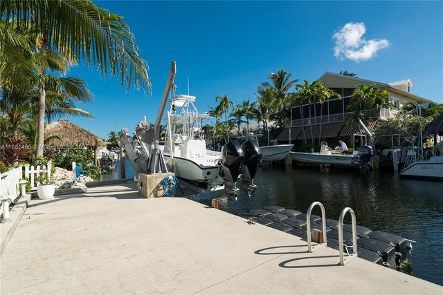 240 Mohawk St, Islamorada, FL 33070
