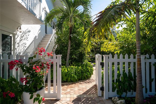 240 Mohawk St, Islamorada, FL 33070