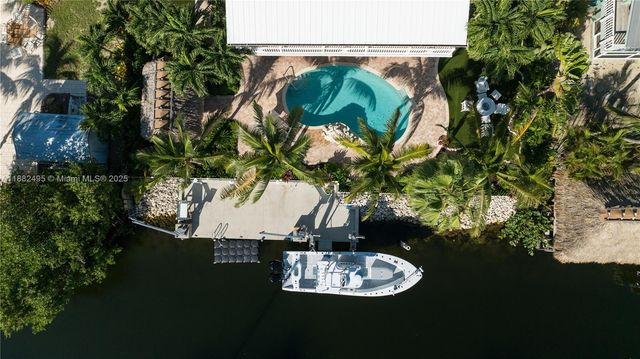 240 Mohawk St, Islamorada, FL 33070