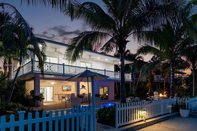 240 Mohawk St, Islamorada, FL 33070