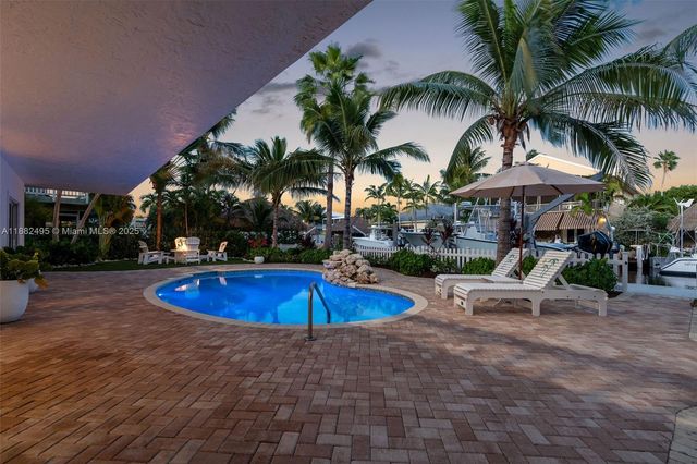 240 Mohawk St, Islamorada, FL 33070