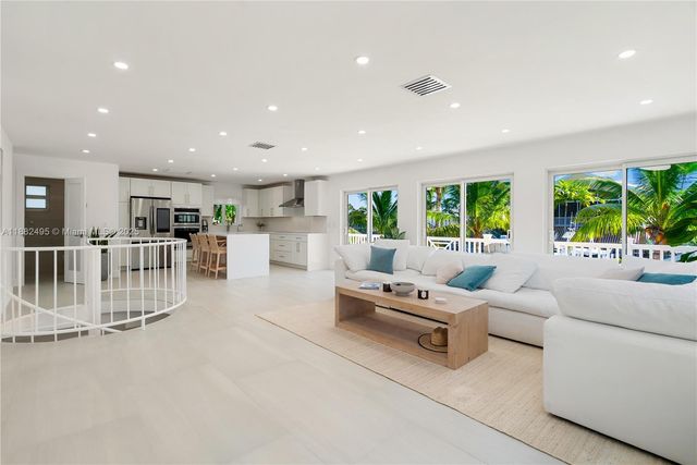 240 Mohawk St, Islamorada, FL 33070