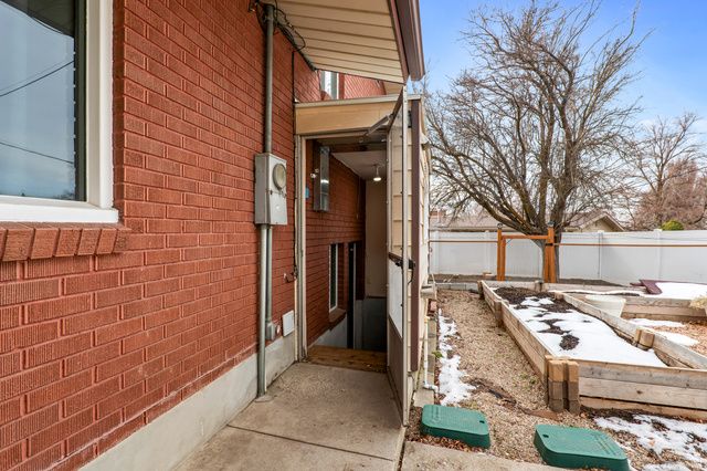 1528 E SUNVIEW DR, Ogden, UT 84404