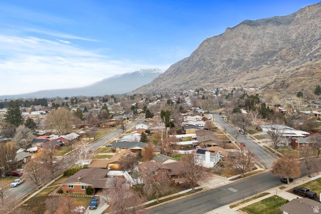 1528 E SUNVIEW DR, Ogden, UT 84404