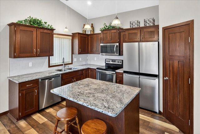 1226 Olivia Street SE, New Prague, MN 56071