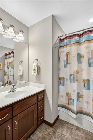 1226 Olivia Street SE, New Prague, MN 56071