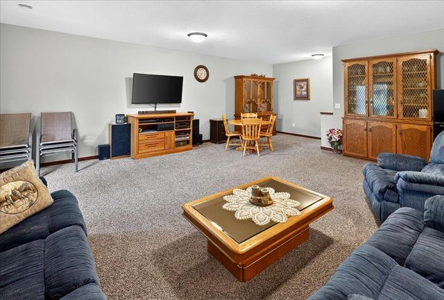 1226 Olivia Street SE, New Prague, MN 56071