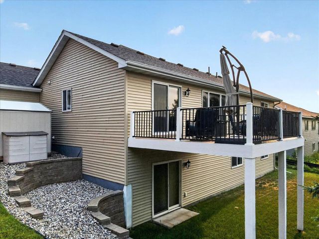 1226 Olivia Street SE, New Prague, MN 56071