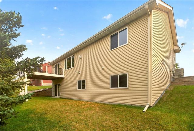 1226 Olivia Street SE, New Prague, MN 56071