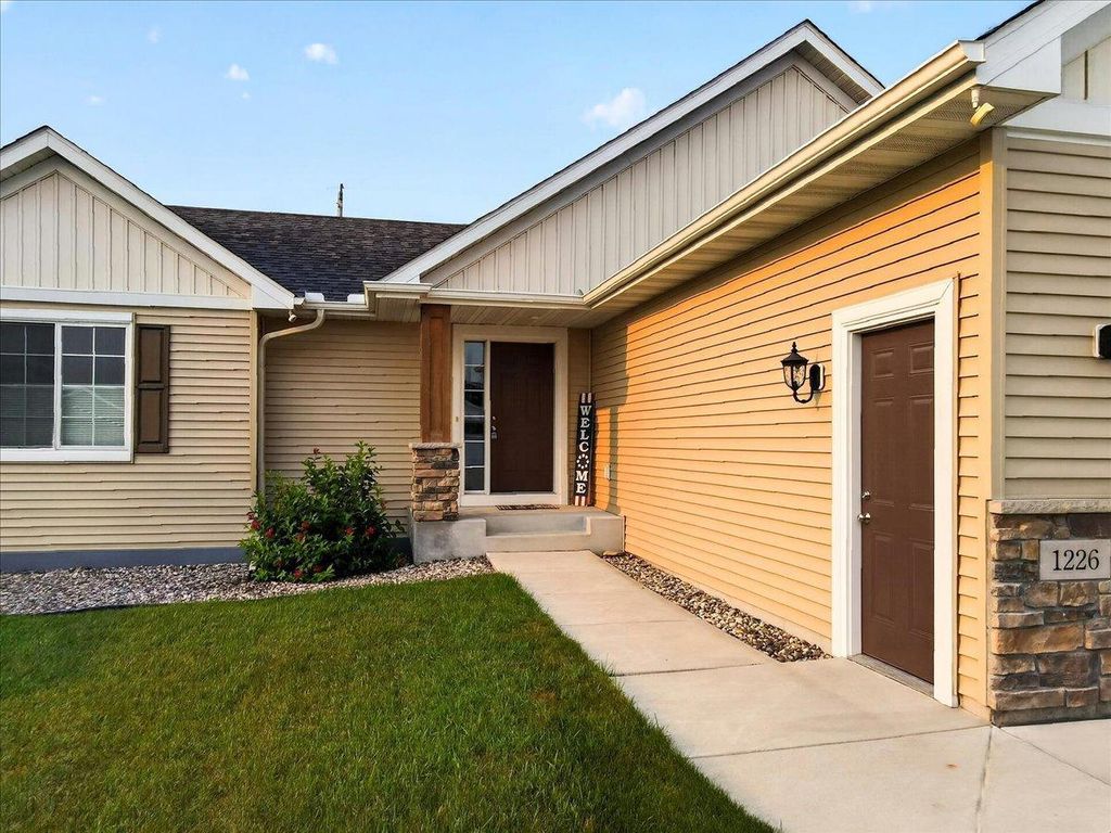 1226 Olivia Street SE, New Prague, MN 56071 — photo 3