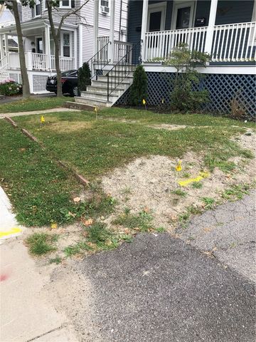 22 Carroll Avenue, Newport, RI 02840