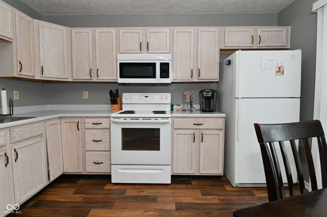 6022 Wildcat Drive, Indianapolis, IN 46203