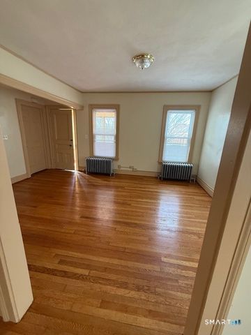 1694 Broad Street 3, Hartford, CT 06106