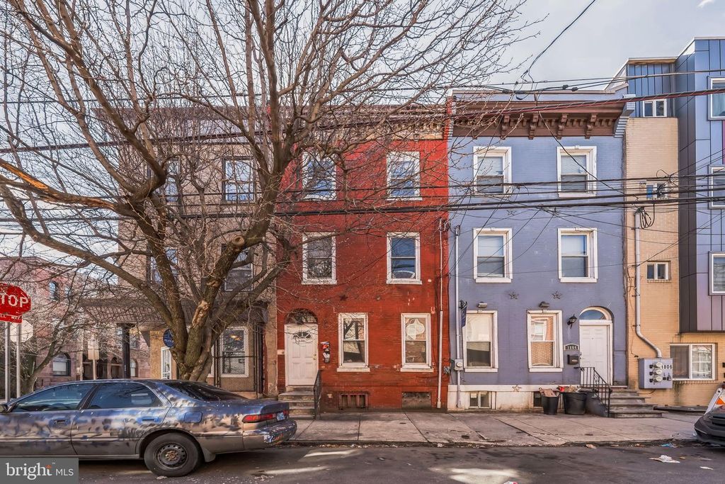 1802 W MONTGOMERY AVENUE, Philadelphia, PA 19121