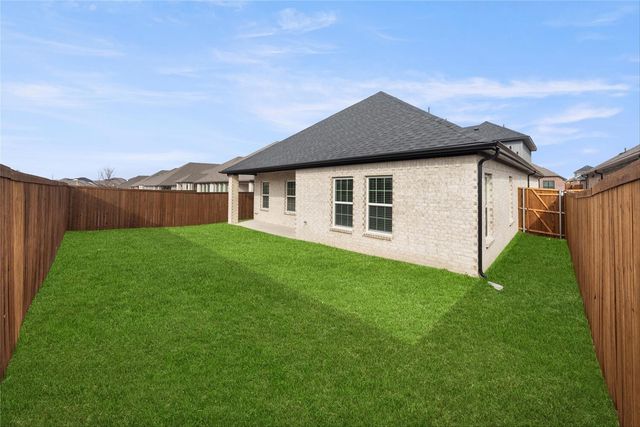109 Community Drive, Lavon, TX 75166