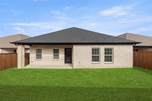 109 Community Drive, Lavon, TX 75166